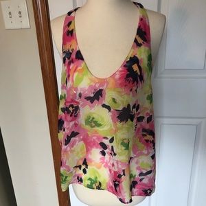 LF tank with flower back
